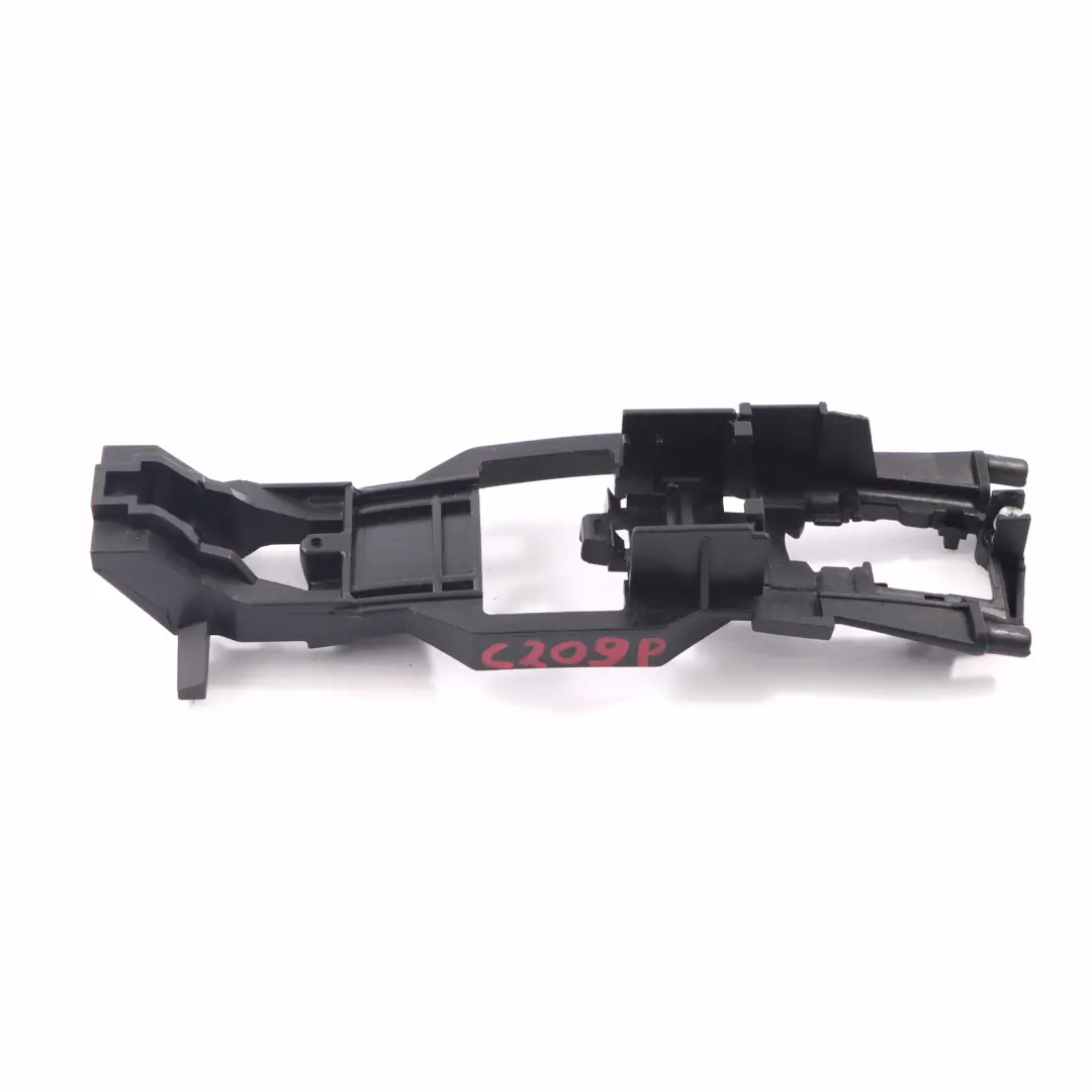 Maniglia Porta Anteriore Destra Staffa Cuscinetto per Mercedes W209 con numero di parte A2097600234 Mercedes W209 Maniglia Porta Anteriore Destra Staffa Cuscinetto - SKU A2097600234-1 - Numero di parte A2097600234