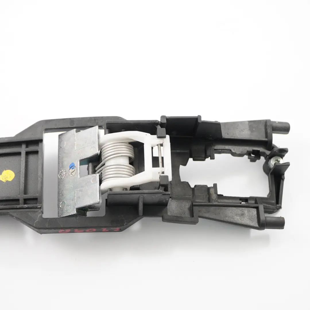 Türgriffsockel Vorne Rechts Halterung Lager für Mercedes CLK W209 mit Teilenummer A2097600234 Mercedes CLK W209 Türgriffsockel Vorne Rechts Halterung Lager - SKU A2097600234 - Teilenummer A2097600234