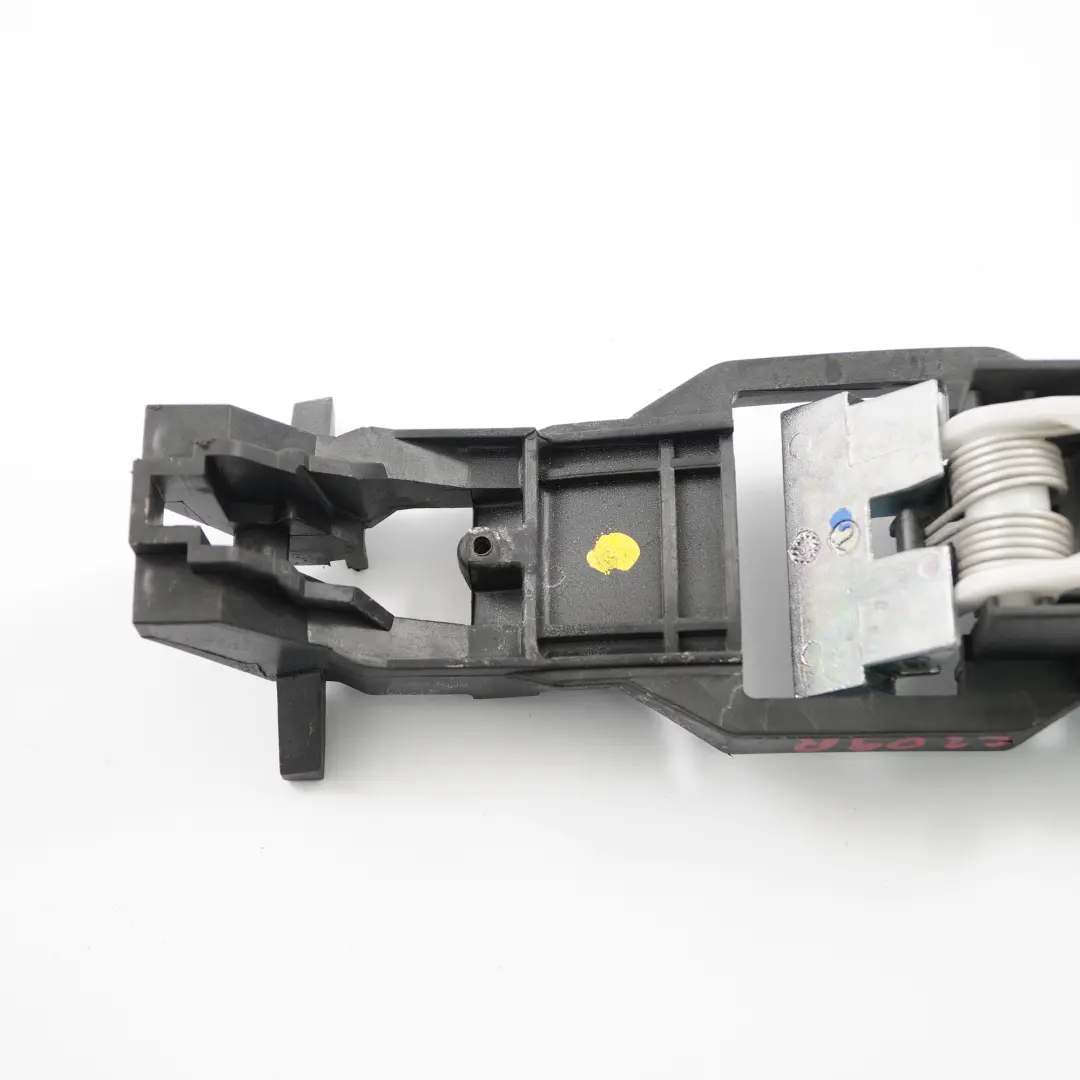 Poignée Porte Base Avant Droite Support Roulement pour Mercedes CLK W209 à propos du numéro de pièce A2097600234 Mercedes CLK W209 Poignée Porte Base Avant Droite Support Roulement - SKU A2097600234 - Numéro de pièce A2097600234