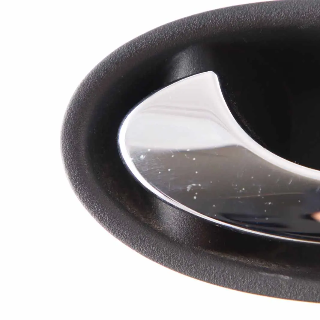 Tirador abrepuertas Mercedes W209 Delantero Izquierdo Embellecedor para con número de pieza A2097600361 Tirador abrepuertas Mercedes W209 Delantero Izquierdo Embellecedor - SKU A2097600361 - Número de pieza A2097600361