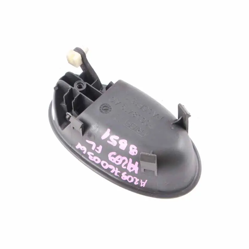 Maniglia apriporta Mercedes W209 anteriore sinistra copertura cromo per con numero di parte A2097600361 Maniglia apriporta Mercedes W209 anteriore sinistra copertura cromo - SKU A2097600361 - Numero di parte A2097600361