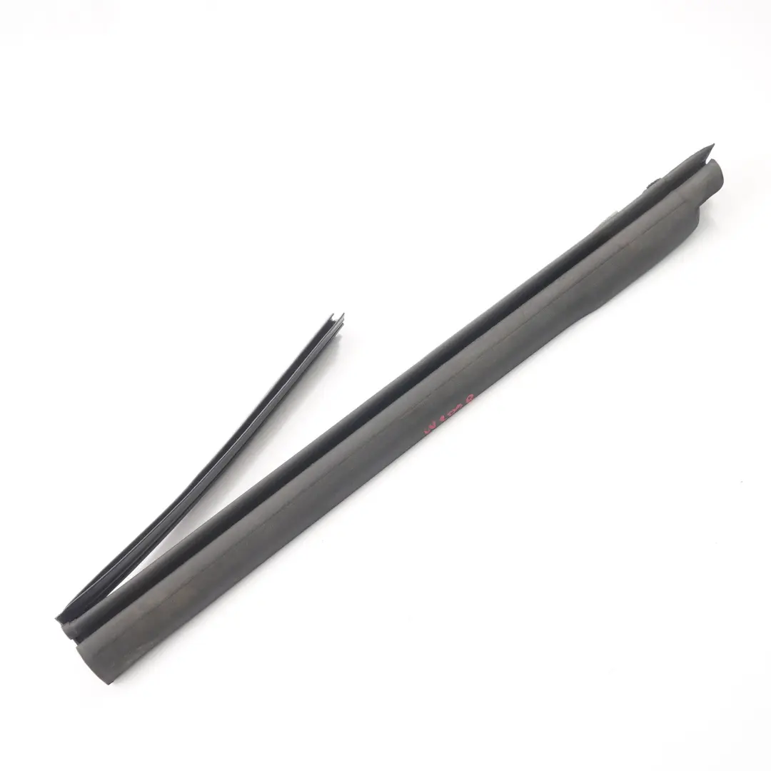 Mercedes W209 Joint d'étanchéité avant droit du toit du cabriolet - SKU A2097700298 - Numéro de pièce A2097700298