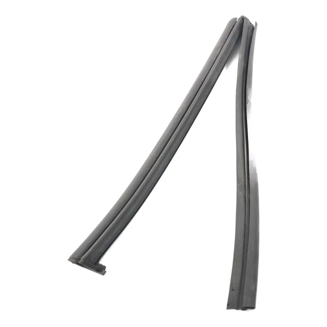 Mercedes W209 Cabrio Tetto Centrale sinistra Guarnizione Sigillatura A2097700698 - SKU A2097700598 - Numero di parte A2097700598