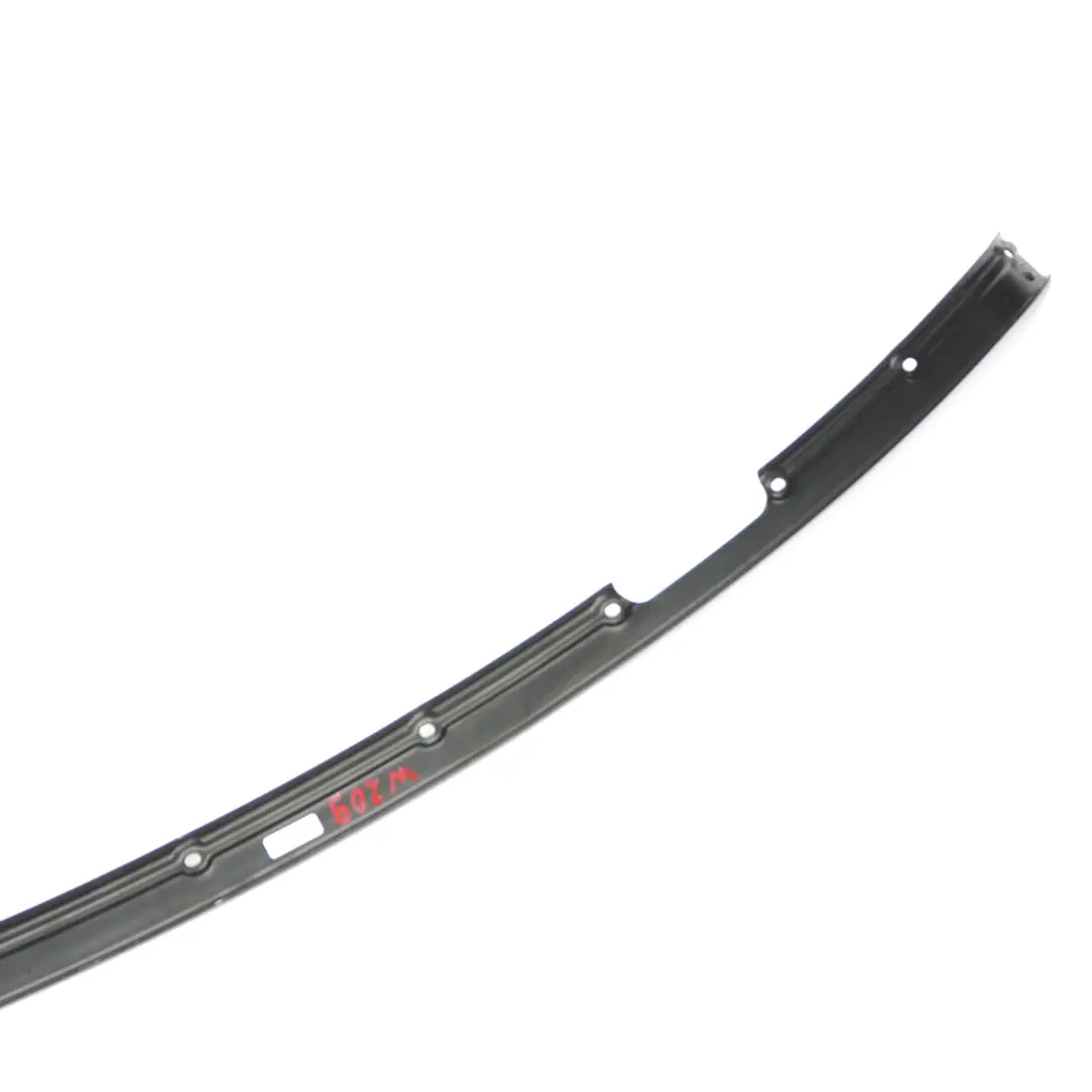 Cabrio-Faltdach Header Bugschienenabdeckung für Mercedes A209 mit Teilenummer A2097790028 Mercedes A209 Cabrio-Faltdach Header Bugschienenabdeckung - SKU A2097790028 - Teilenummer A2097790028