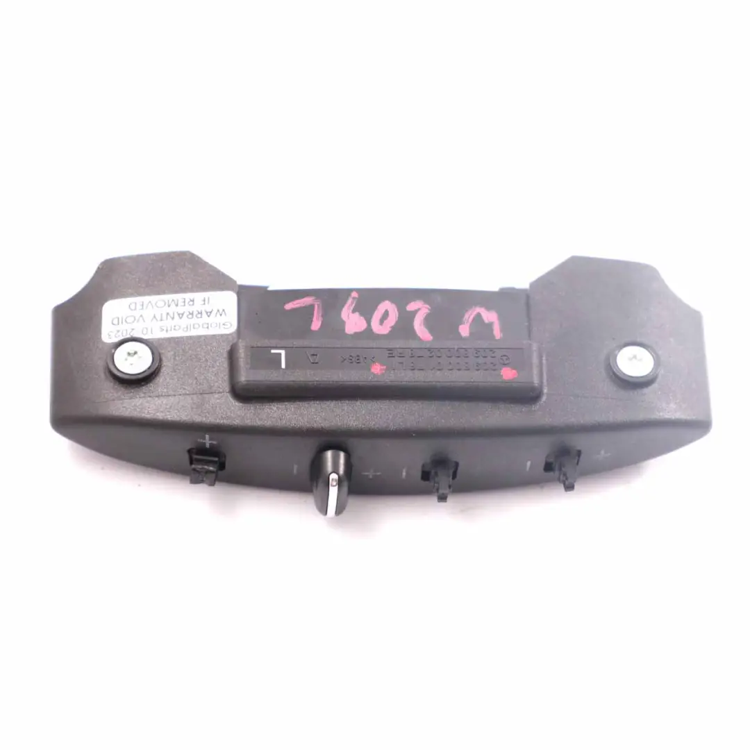 Interruptor de ajuste asiento delantero izquierdo para Mercedes W203 W209 con número de pieza A2098000178 Mercedes W203 W209 Interruptor de ajuste asiento delantero izquierdo - SKU A2098000178 - Número de pieza A2098000178