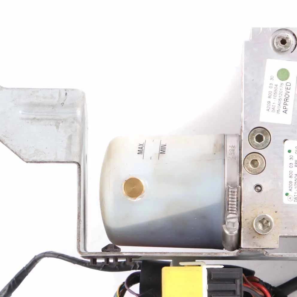 Mercedes CLK W209 Convertible Hydraulic Pump Folding Top Roof Unit A2098000330 - SKU A2098000548 - Part number A2098000548