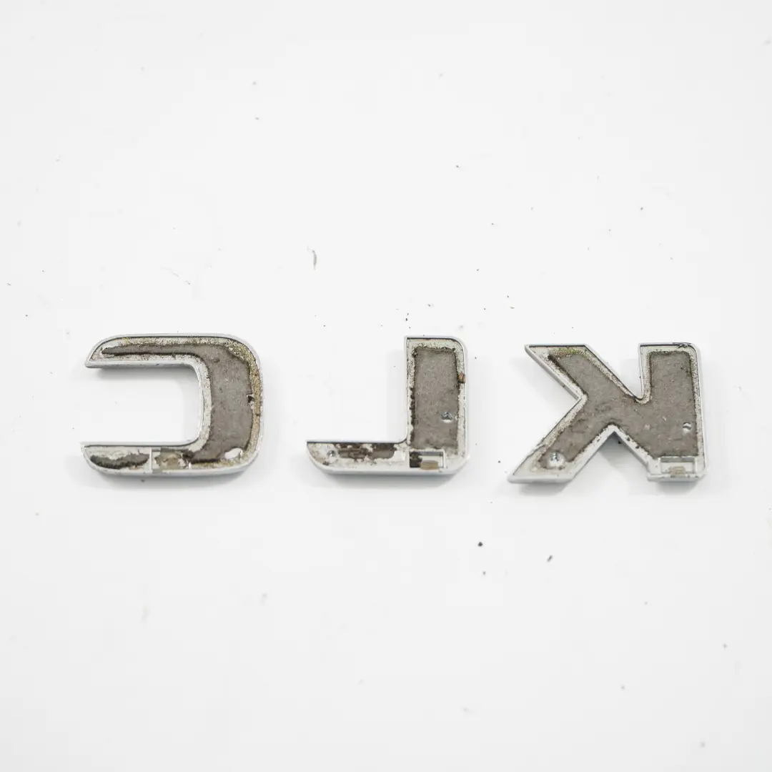 Mercedes W209 CLK 220 Portellone posteriore Badge Aderito - SKU A2098170915 - Numero di parte A2098170915