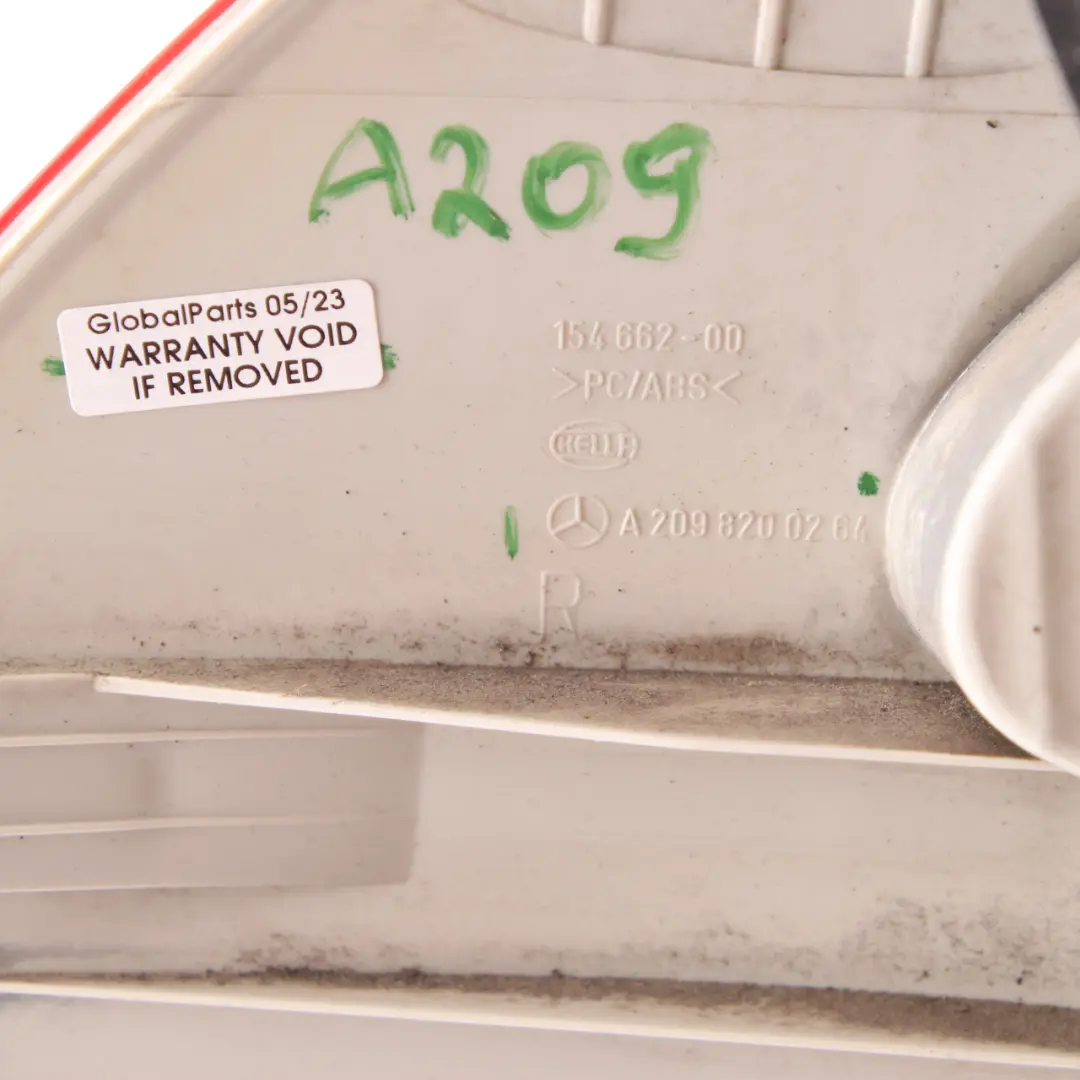 Lampa Tylna Prawy Tył do Mercedes CLK W209 o numerze A2098200264 Mercedes CLK W209 Lampa Tylna Prawy Tył - SKU A2098200264 - Numer Części A2098200264