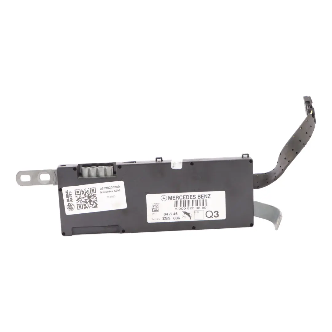 Antenna Radio Amplificatore per Mercedes CLK C209 con numero di parte A2098200889 Mercedes CLK C209 Antenna Radio Amplificatore - SKU A2098200889 - Numero di parte A2098200889