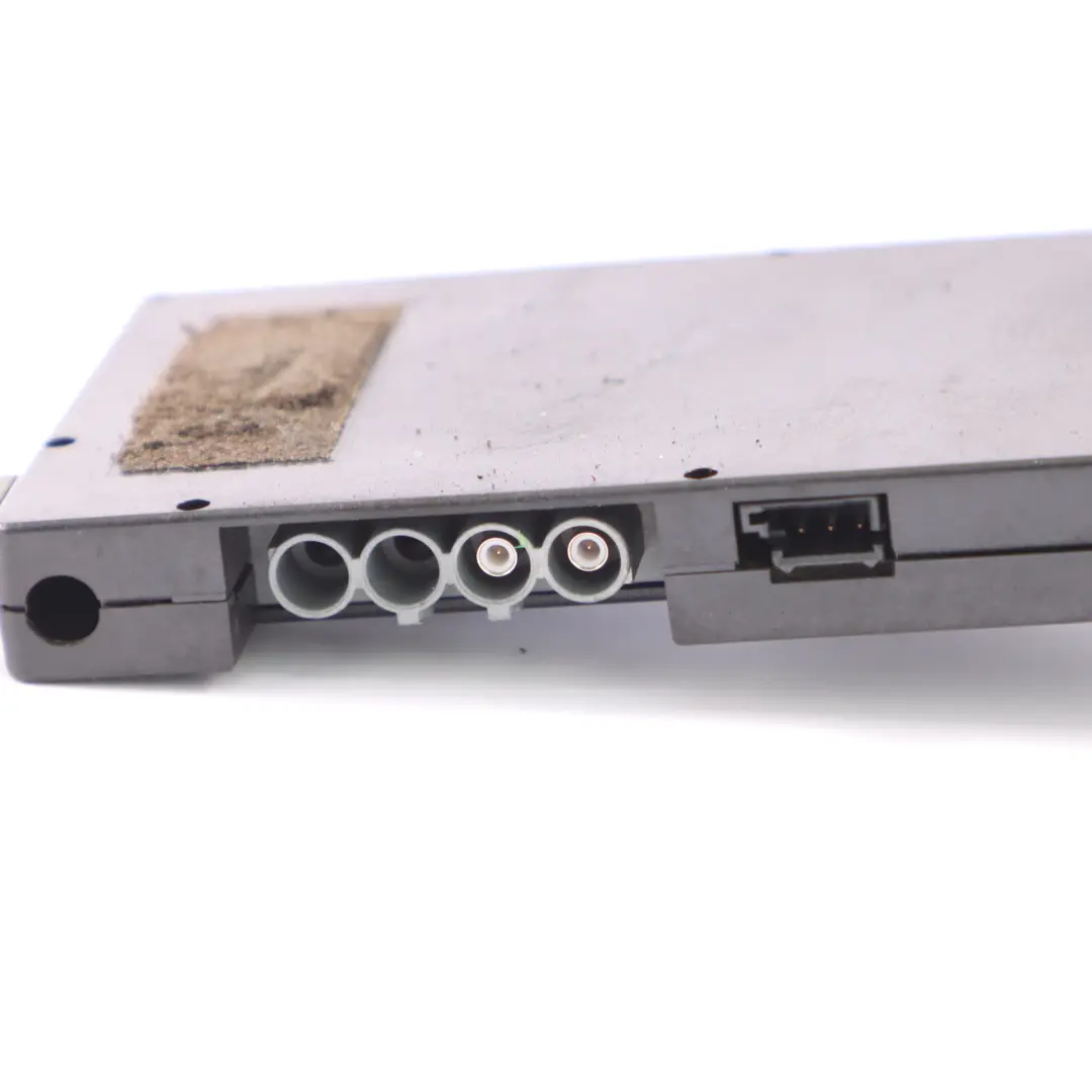 Radio Antenne Antennenverstärker für Mercedes CLK W209 mit Teilenummer A2098200889 Mercedes CLK W209 Radio Antenne Antennenverstärker - SKU A2098200889 - Teilenummer A2098200889