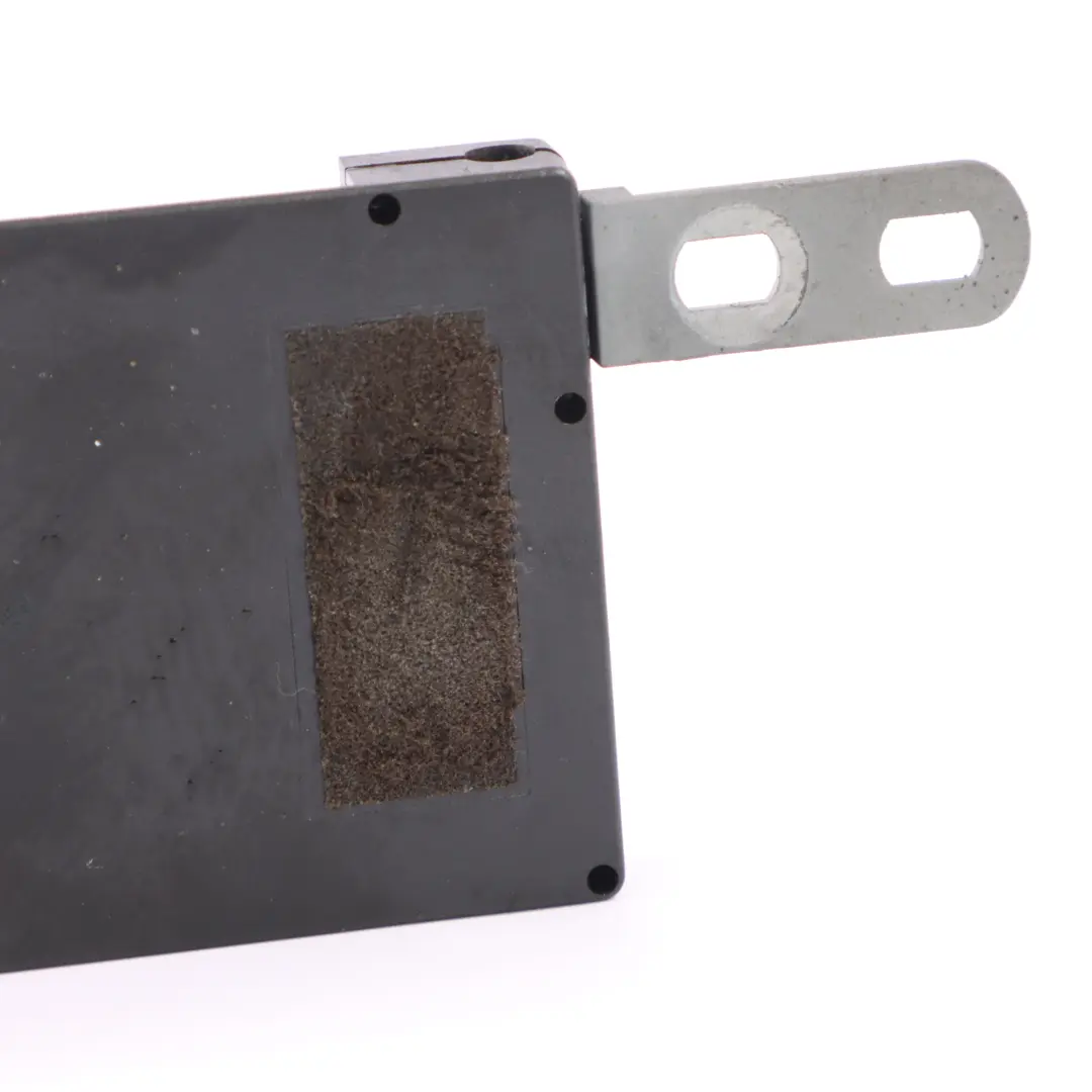 Antena de radio Amplificador para Mercedes CLK C209 con número de pieza A2098200889 Mercedes CLK C209 Antena de radio Amplificador - SKU A2098200889 - Número de pieza A2098200889