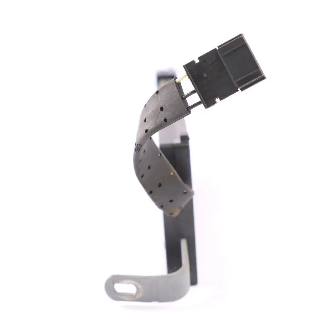 Mercedes CLK C209 Amplificateur d'antenne radio - SKU A2098200889 - Numéro de pièce A2098200889