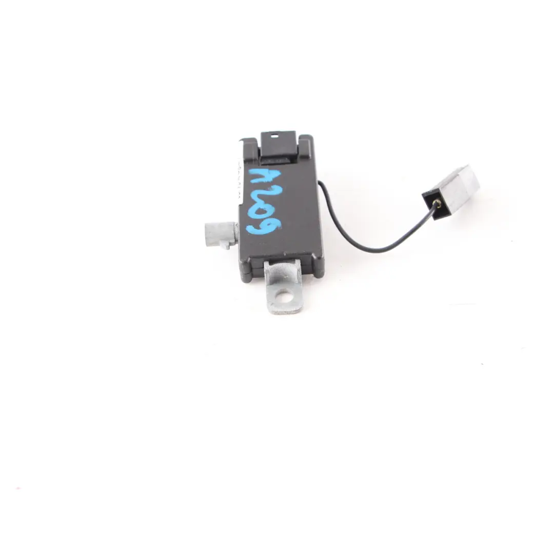 Mercedes A209 Antenna Amplifier AM FM Radio Aerial Module Unit - SKU A2098201189 - Part number A2128205389