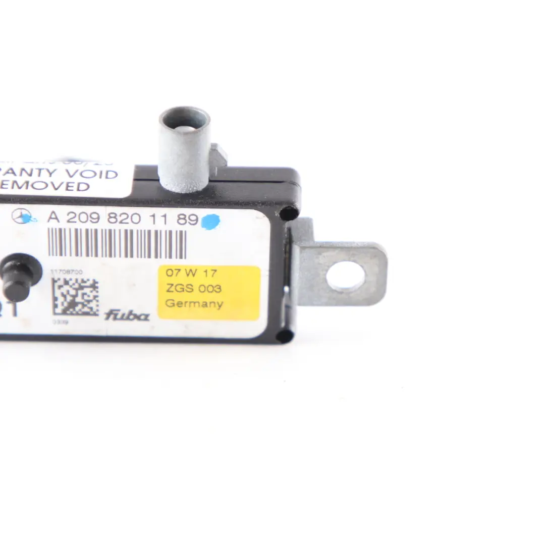 Antena Amplificador Mercedes A209 AM FM Radio Aerial Module Unit para con número de pieza A2128205389 Antena Amplificador Mercedes A209 AM FM Radio Aerial Module Unit - SKU A2098201189 - Número de pieza A2128205389