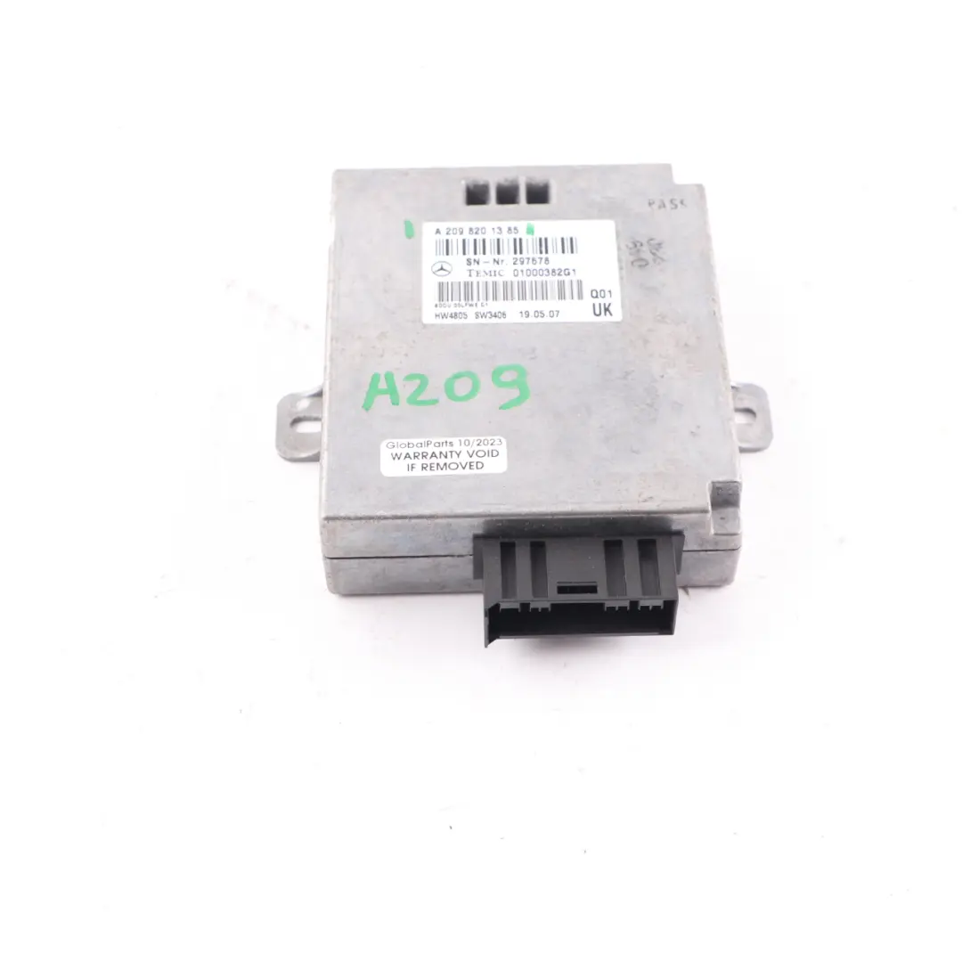 Voice Module Mercedes W203 W209 W211 Control Unit Input System to with Part number A2098201385 Voice Module Mercedes W203 W209 W211 Control Unit Input System - SKU A2098201385 - Part number A2098201385
