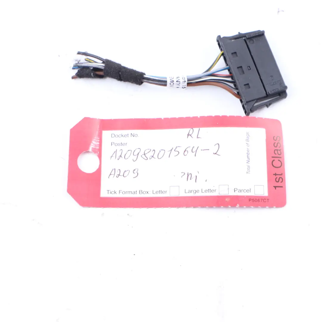 Mercedes CLK W209 Prise Connecteur Câblage Feu Arrière Gauche A0435456628 - SKU A2098201564-2 - Numéro de pièce A2098201564