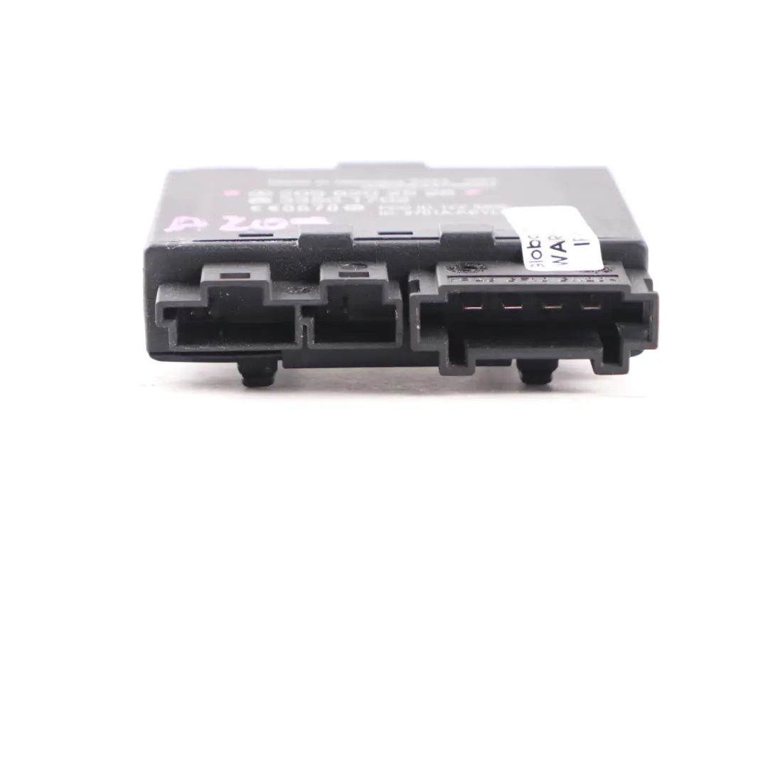 Keyless Go Module ECU Entry Door Control Unit to Mercedes CLK C209 with Part number A2098202526 Mercedes CLK C209 Keyless Go Module ECU Entry Door Control Unit - SKU A2098202526 - Part number A2098202526