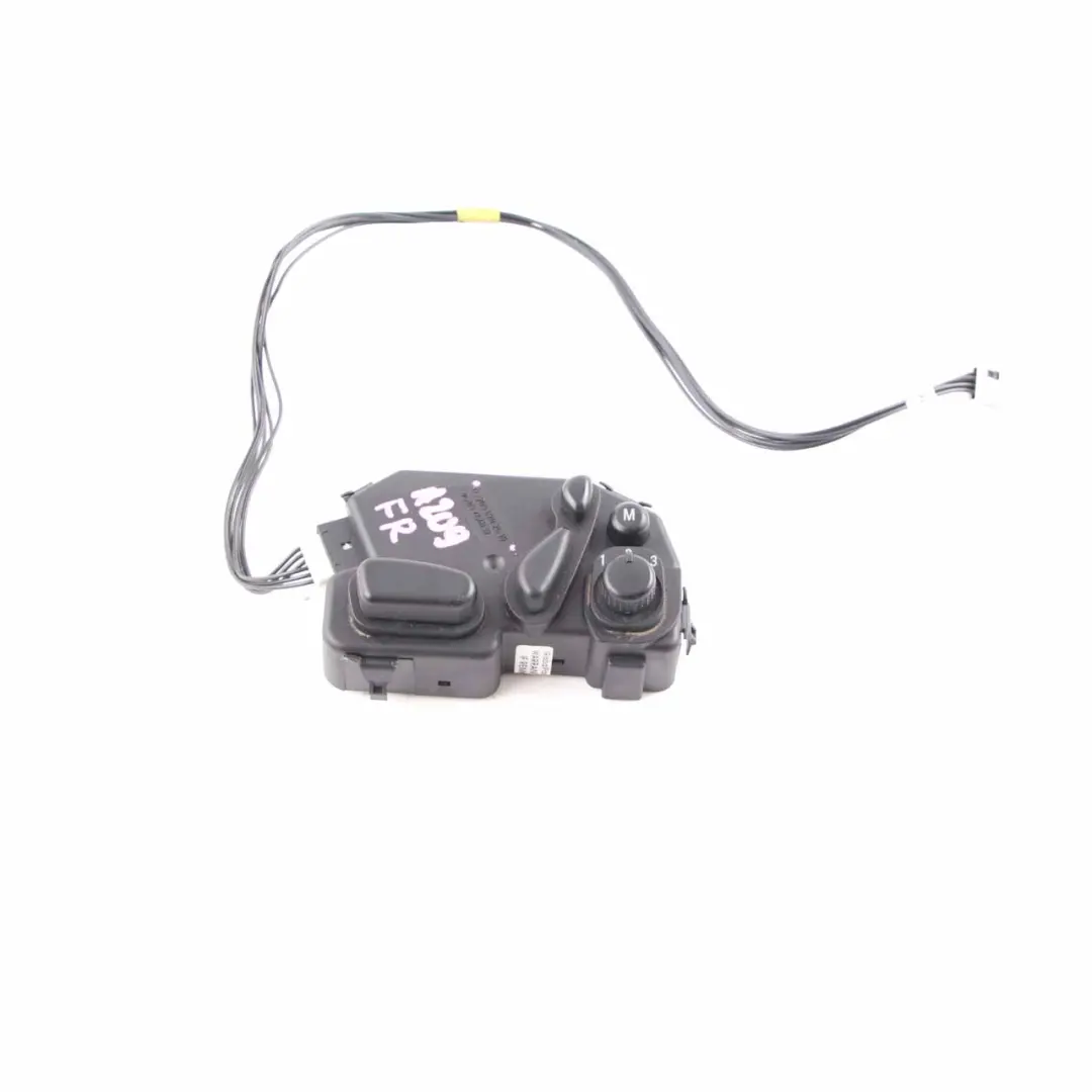 Switch Panel Right O/S Seat Adjustment Memory to Mercedes CLK W209 with Part number A2098202610 Mercedes CLK W209 Switch Panel Right O/S Seat Adjustment Memory - SKU A2098202610 - Part number A2098202610