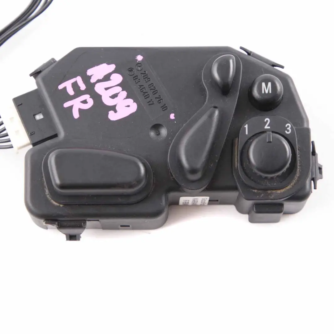Switch Panel Right O/S Seat Adjustment Memory to Mercedes CLK W209 with Part number A2098202610 Mercedes CLK W209 Switch Panel Right O/S Seat Adjustment Memory - SKU A2098202610 - Part number A2098202610