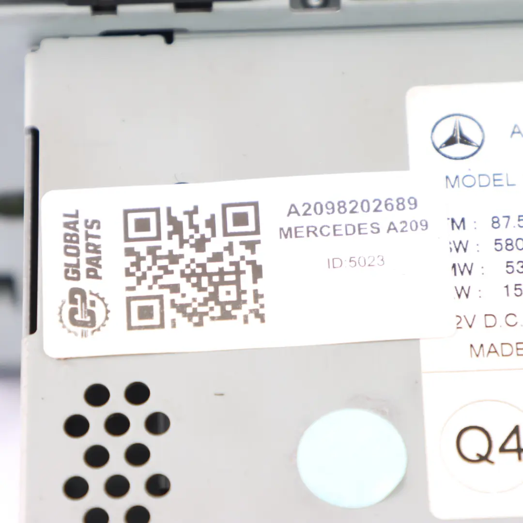 Mercedes CLK W209 Radio Lettore CD Stereo Audio Unità principale A2098700289 - SKU A2098202689 - Numero di parte A2098202689