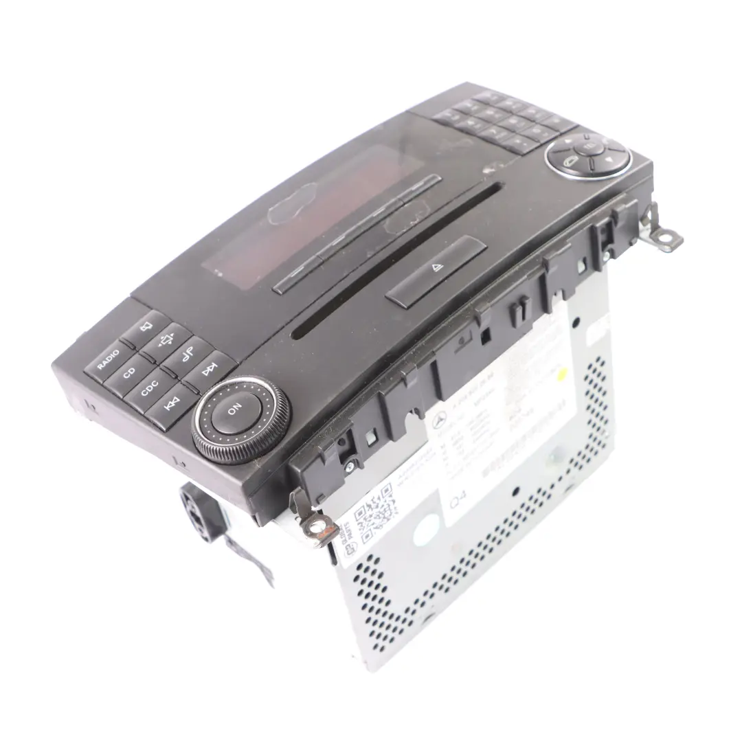 Mercedes W209 Radio CD Radioodtwarzacz A2098700289 - SKU A2098202689 - Numer Części A2098202689