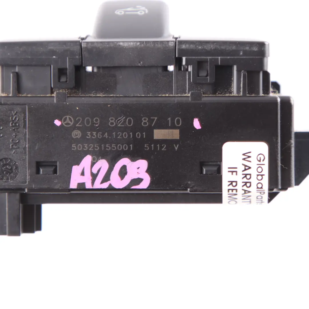 Tetto apribile Pulsante interruttore per Mercedes CLK W209 Cabrio con numero di parte A2098208710 Mercedes CLK W209 Cabrio Tetto apribile Pulsante interruttore - SKU A2098208710 - Numero di parte A2098208710