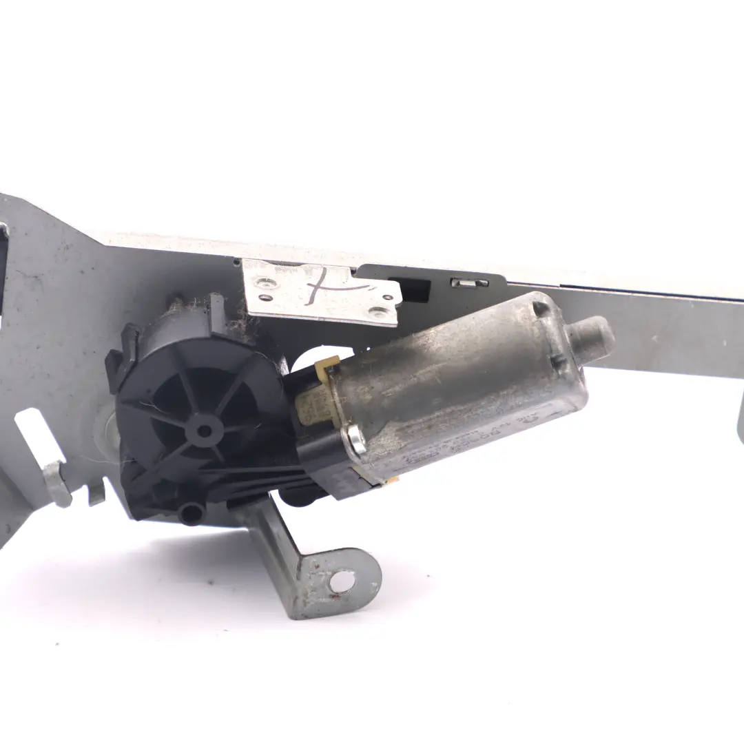 Mercedes CLK W209 Motor Cinturón Seguridad Brazo Entrega Izquierdo - SKU A2098600182 - Número de pieza A2098600182