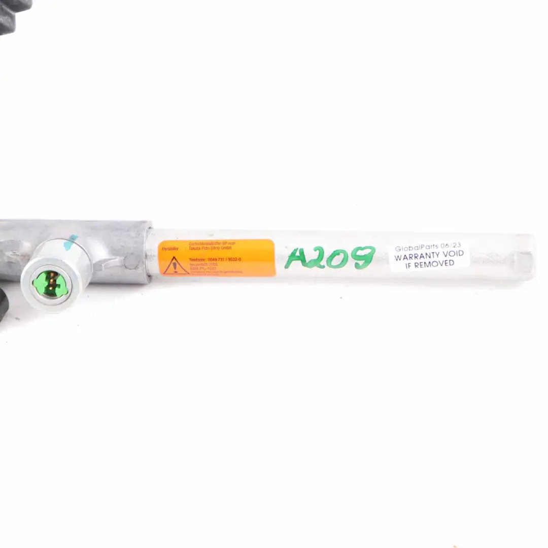 Fibbia cintura di sicurezza posteriore destra inferiore per Mercedes CLK W209 Cabrio con numero di parte A2098600469 Mercedes CLK W209 Cabrio Fibbia cintura di sicurezza posteriore destra inferiore - SKU A2098600469 - Numero di parte A2098600469