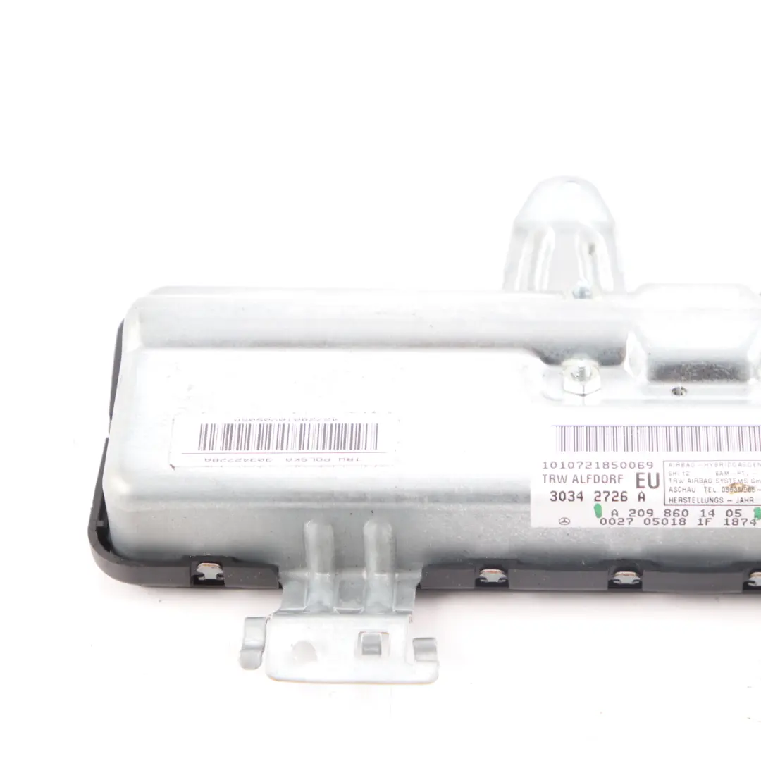 Airbag porta anteriore destra laterale SRS per Mercedes CLK W209 con numero di parte A2098601405 Mercedes CLK W209 Airbag porta anteriore destra laterale SRS - SKU A2098601405 - Numero di parte A2098601405