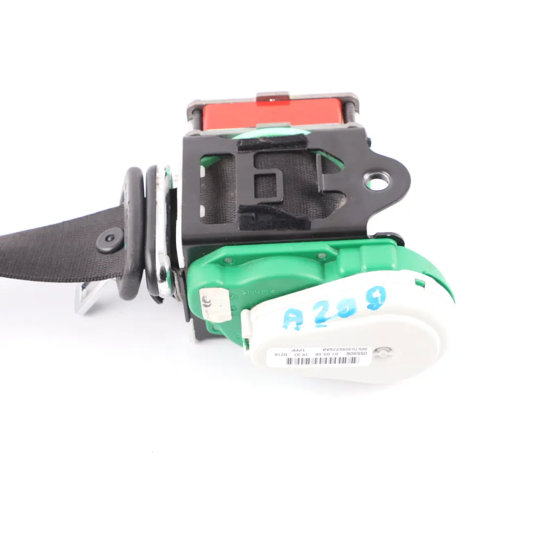 Ceinture sécurité avant gauche droite noire pour Mercedes C209 A209 W209 à propos du numéro de pièce A2098602585 Mercedes C209 A209 W209 Ceinture sécurité avant gauche droite noire - SKU A2098602585 - Numéro de pièce A2098602585