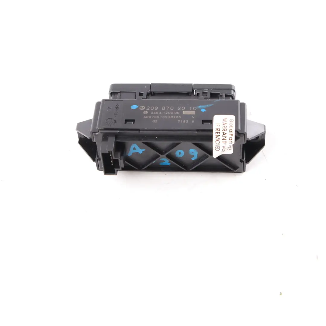 Verdeckschalter Dachknopf für Mercedes CLK W209 Cabrio Cabrio mit Teilenummer A2098702010 Mercedes CLK W209 Cabrio Cabrio Verdeckschalter Dachknopf - SKU A2098702010 - Teilenummer A2098702010