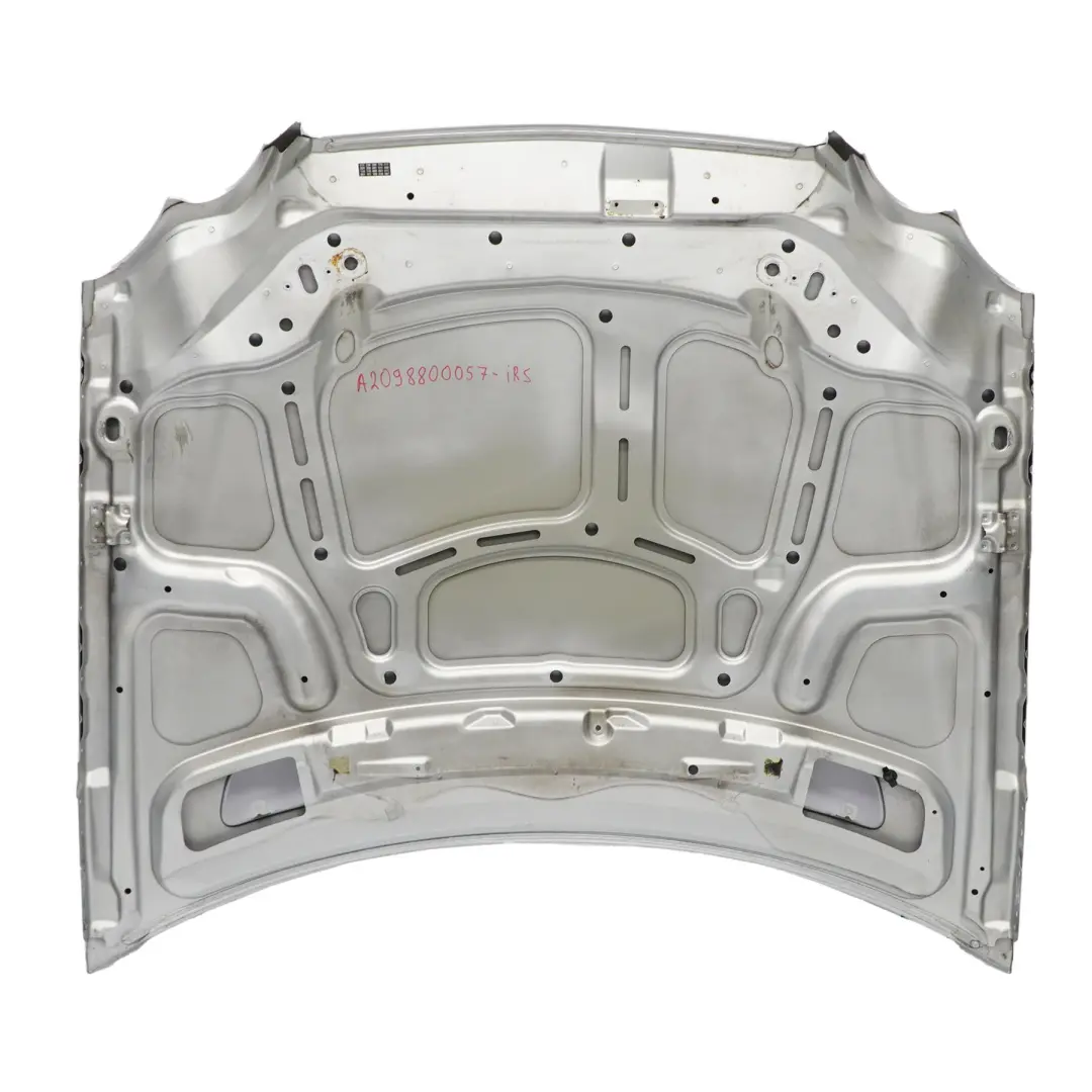 Maska Pokrywa Silnika Iridium Silver Metallic - 775 do Mercedes CLK W209 o numerze A2098800057 Mercedes CLK W209 Maska Pokrywa Silnika Iridium Silver Metallic - 775 - SKU A2098800057-IRS - Numer Części A2098800057