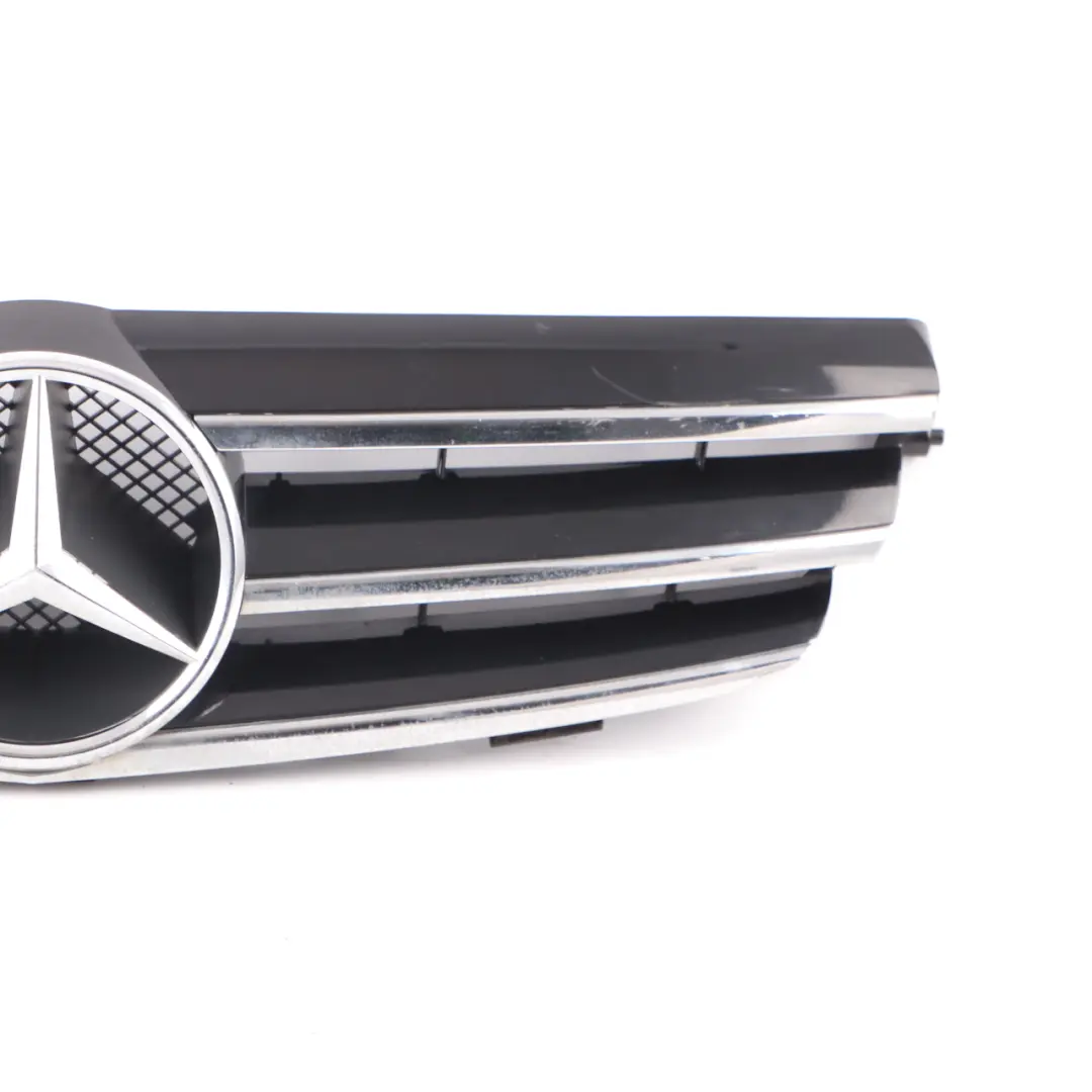 Mercedes W209 Atrapa Chłodnicy Chrom - SKU A2098800123 - Numer Części A2098800123