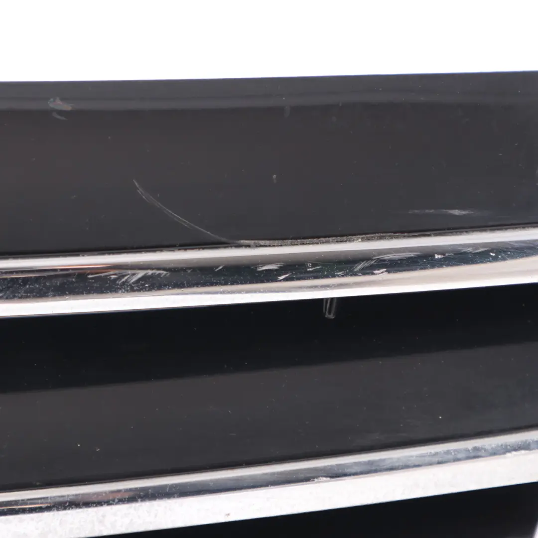 Mercedes W209 Grille Avant Capot Radiateur Capot Panneau Chromé - SKU A2098800123 - Numéro de pièce A2098800123