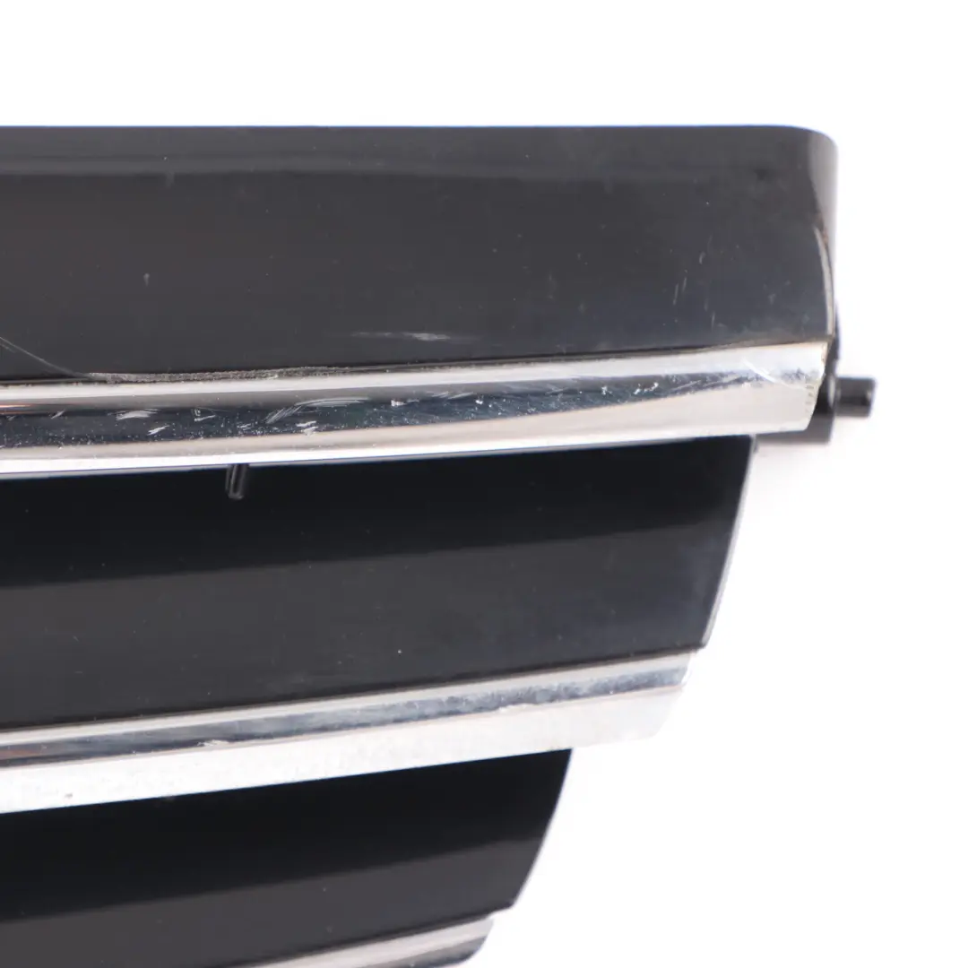 Mercedes W209 Grille Avant Capot Radiateur Capot Panneau Chromé - SKU A2098800123 - Numéro de pièce A2098800123