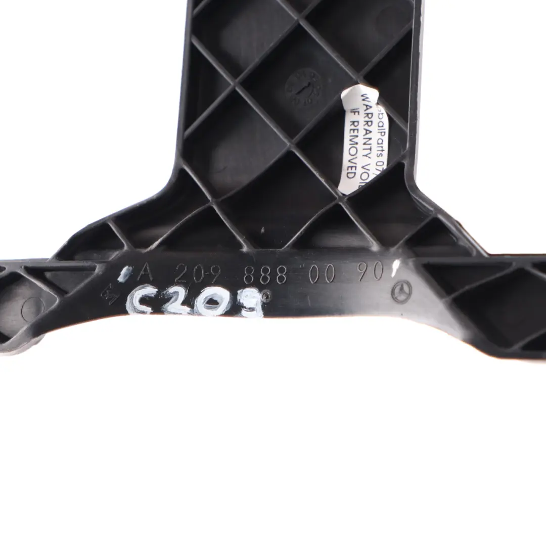 Mercedes W209 Rejilla Radiador Soporte Delantero Embellecedor A2098890090 - SKU A2098880090 - Número de pieza A2098880090