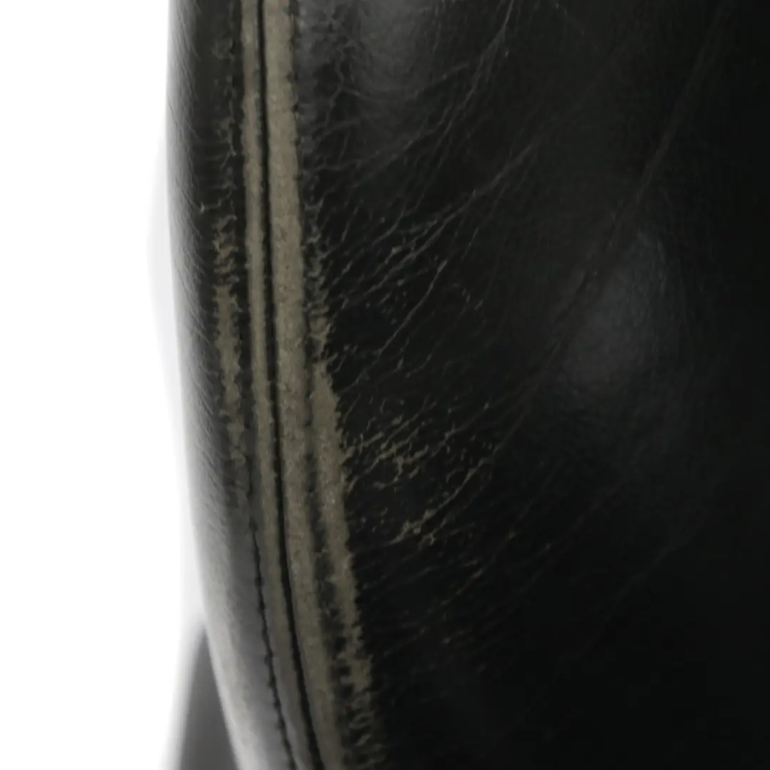 Siège avant droit Intérieur Cuir Noir pour Mercedes A209 Cabrio Cabriolet à propos du numéro de pièce A2099103047 Mercedes A209 Cabrio Cabriolet Siège avant droit Intérieur Cuir Noir - SKU A2099103047 - Numéro de pièce A2099103047