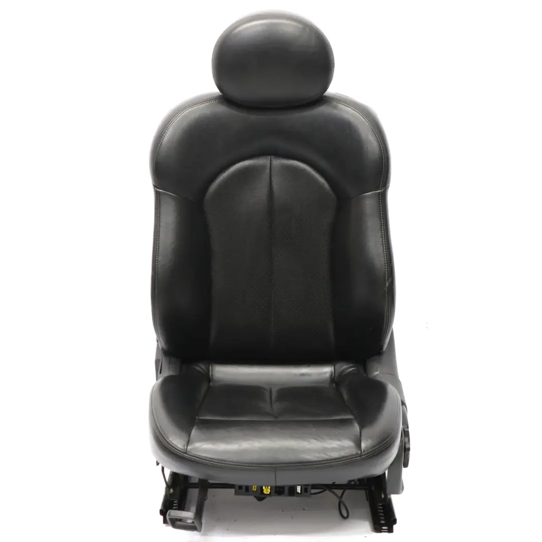 Sedile anteriore sinistro Interno Pelle Nero per Mercedes A209 Cabrio con numero di parte A2099105547 Mercedes A209 Cabrio Sedile anteriore sinistro Interno Pelle Nero - SKU A2099105547 - Numero di parte A2099105547