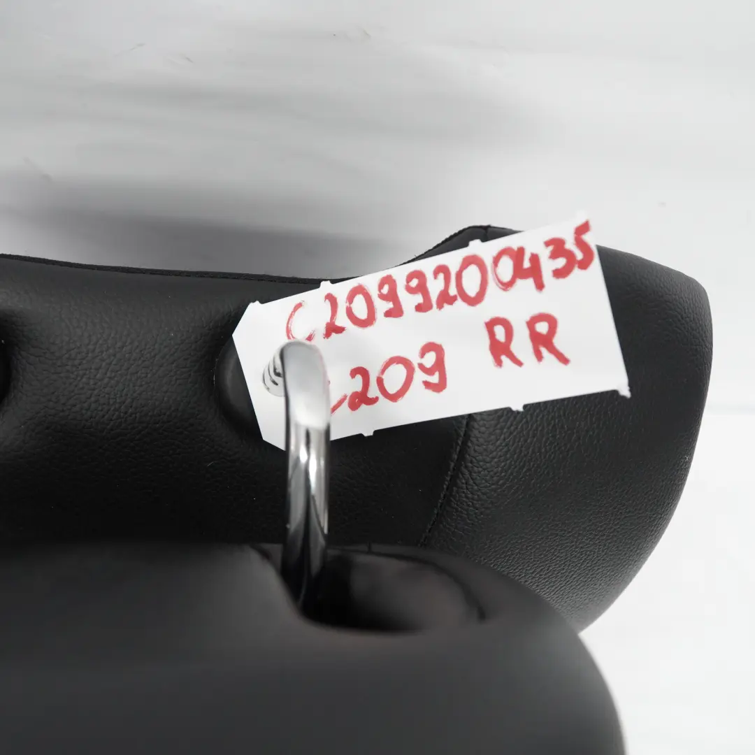Mercedes C209 Respaldo Asiento Trasero Izquierdo Cubre Respaldo Tela Cuero Negro - SKU A2099200335 - Número de pieza A2099200335