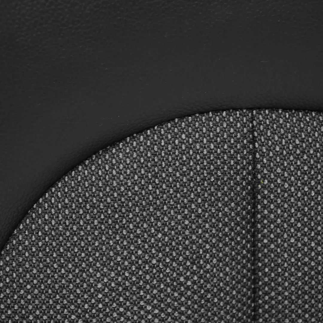 Dossier de Siège Arrière Droite Housse de Dossier Tissu Cuir Noir pour Mercedes C209 à propos du numéro de pièce A2099200435 Mercedes C209 Dossier de Siège Arrière Droite Housse de Dossier Tissu Cuir Noir - SKU A2099200435 - Numéro de pièce A2099200435