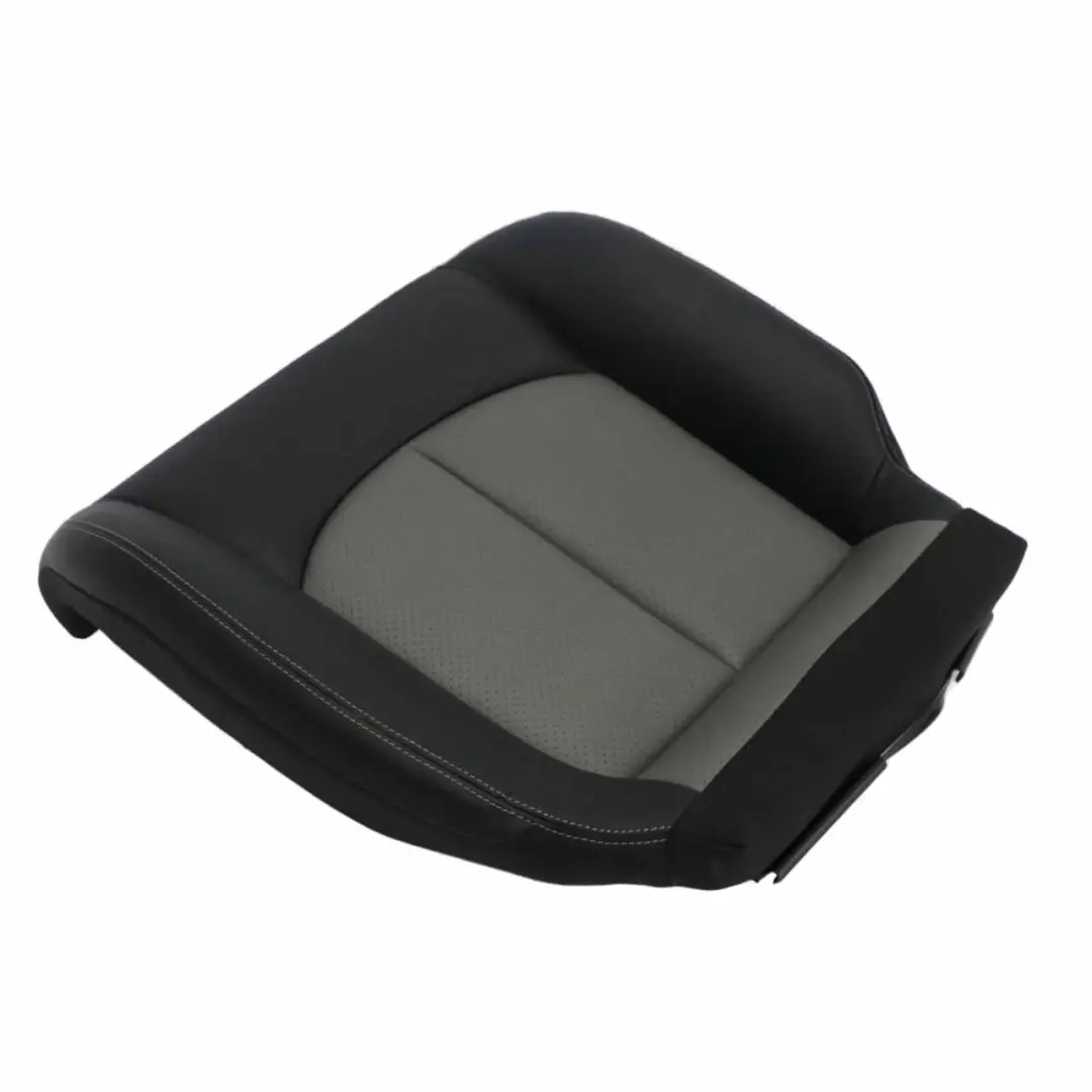 Coprisedile Posteriore Sinistro Panca Divano Pelle Nappa Grigio per Mercedes W209 con numero di parte A2099201546 Mercedes W209 Coprisedile Posteriore Sinistro Panca Divano Pelle Nappa Grigio - SKU A2099201546 - Numero di parte A2099201546