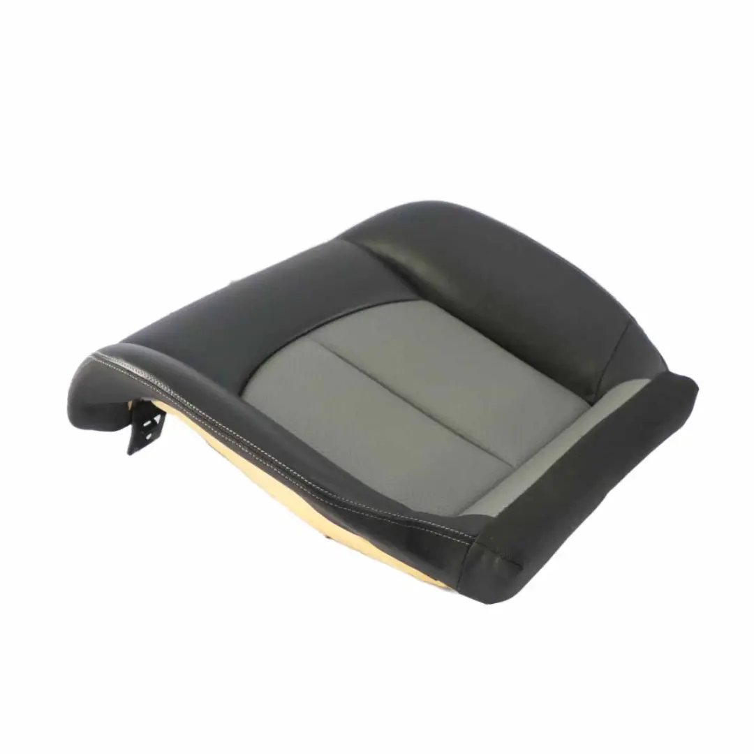 Coprisedile Posteriore Sinistro Panca Divano Pelle Nappa Grigio per Mercedes W209 con numero di parte A2099201646 Mercedes W209 Coprisedile Posteriore Sinistro Panca Divano Pelle Nappa Grigio - SKU A2099201646 - Numero di parte A2099201646