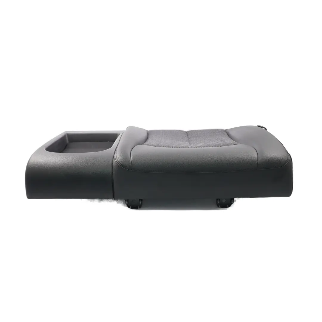 Siedzisko Kanapy Lewy Tył Materiał do Mercedes C209 o numerze A2099208746 Mercedes C209 Siedzisko Kanapy Lewy Tył Materiał - SKU A2099208746 - Numer Części A2099208746