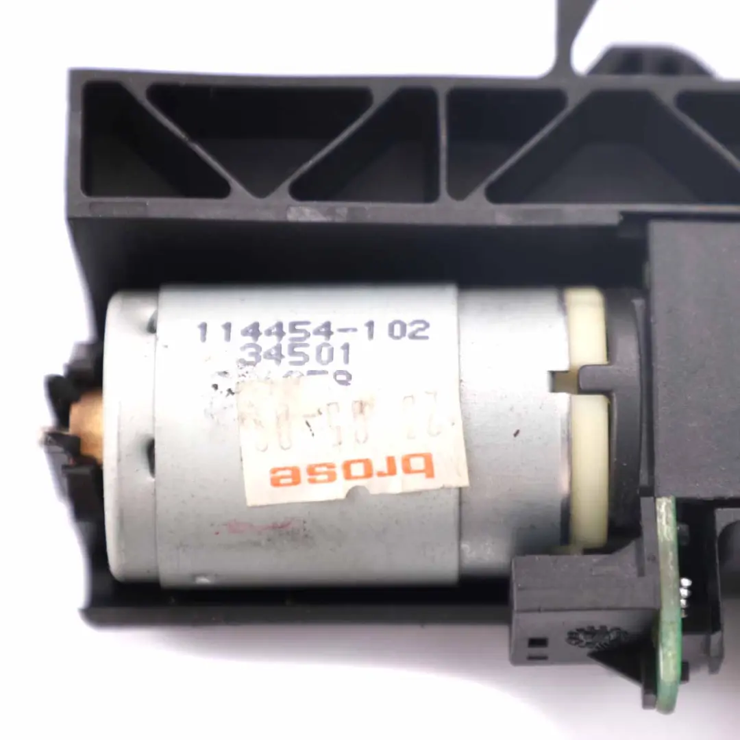 Mercedes CLK W209 Vordersitz klappbare Kopfstütze Aktuator Motor - SKU A2099700226 - Teilenummer A2099700226