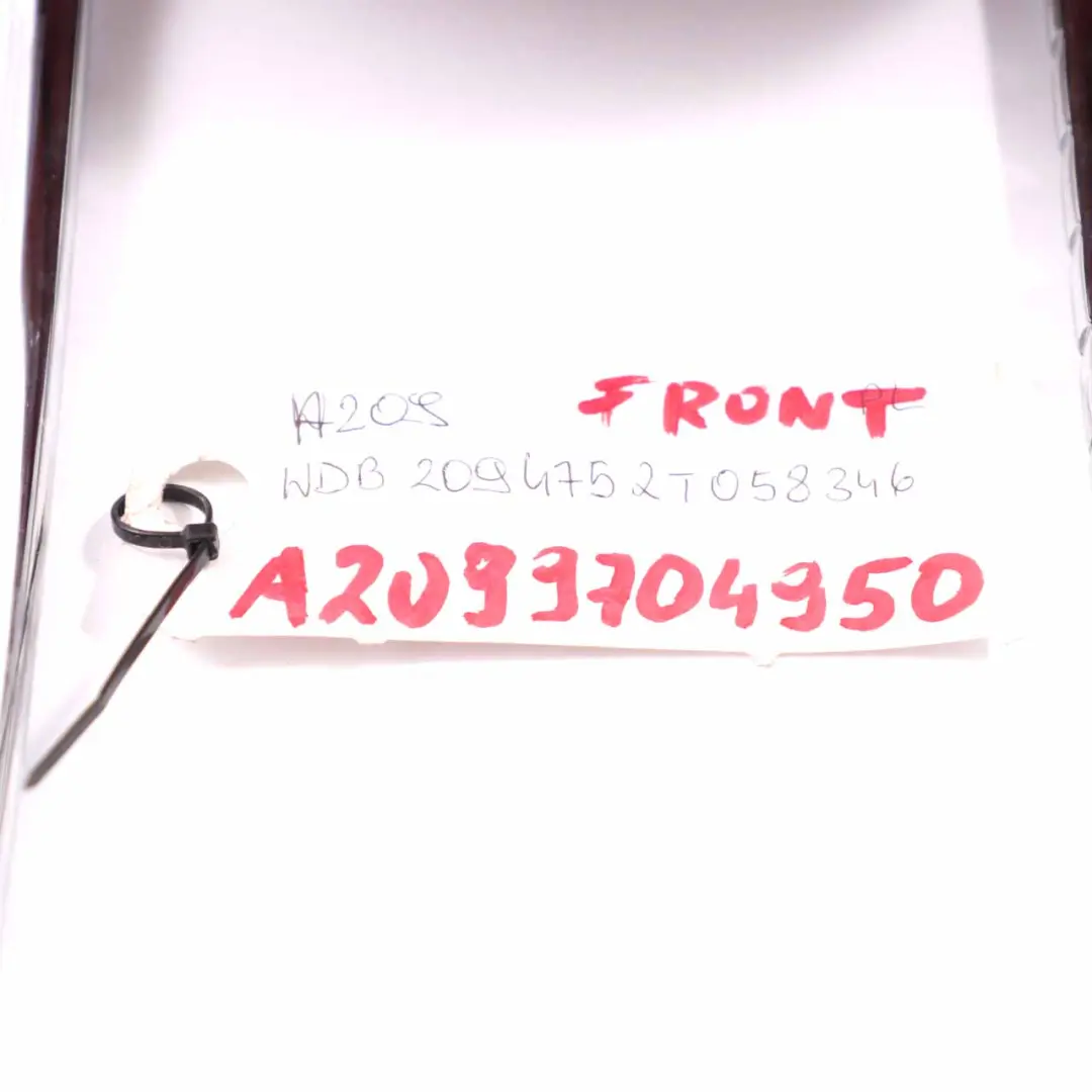 Poggiatesta Sedile Anteriore Sinistro Destro Pelle Rossa per Mercedes W209 con numero di parte A2099704950 Mercedes W209 Poggiatesta Sedile Anteriore Sinistro Destro Pelle Rossa - SKU A2099704950 - Numero di parte A2099704950