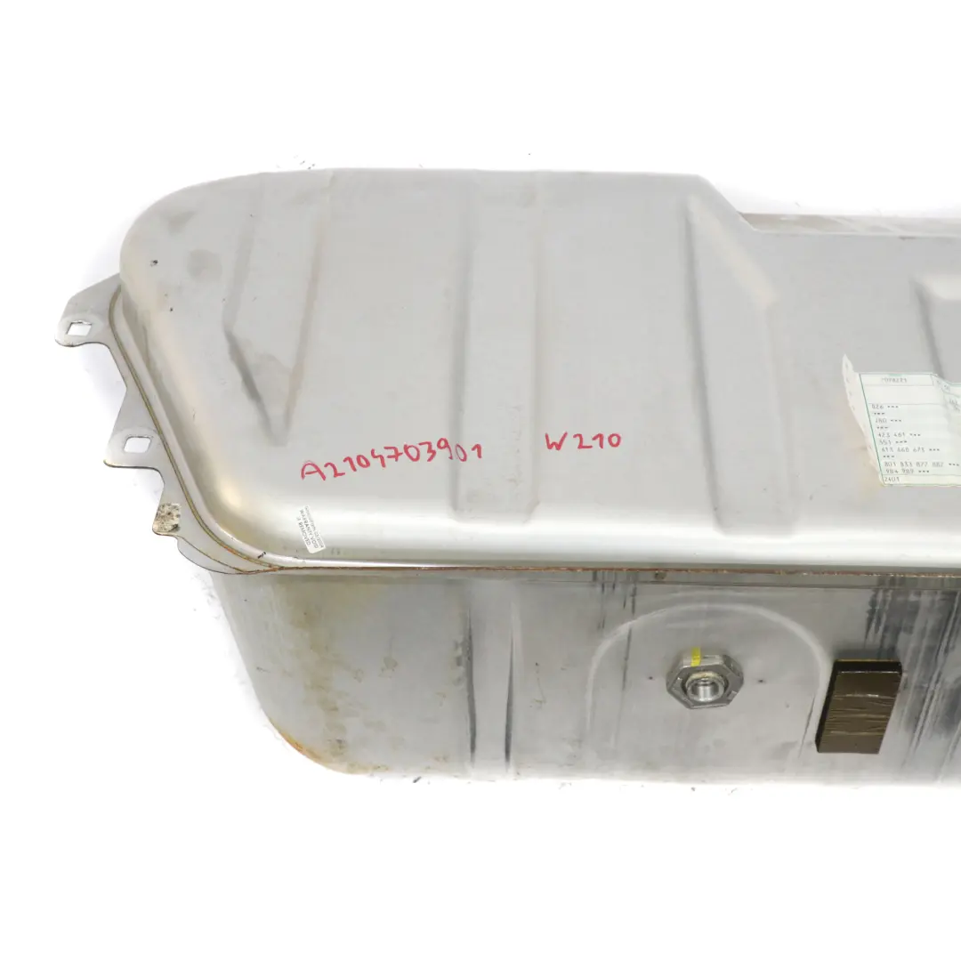 Kraftstofftank Mercedes W210 Kompressor Benzin komplett für mit Teilenummer A2104703901 Kraftstofftank Mercedes W210 Kompressor Benzin komplett - SKU A2104703901 - Teilenummer A2104703901