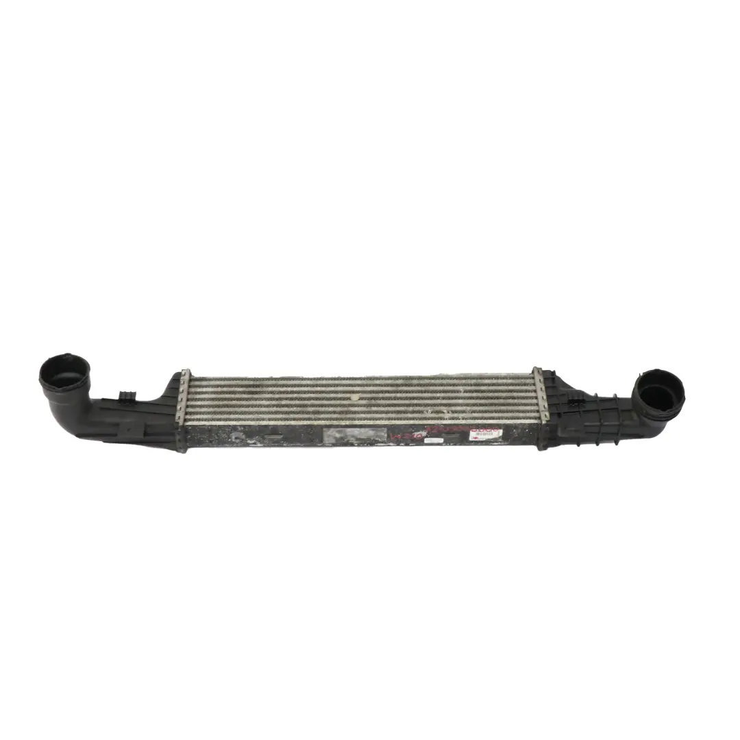 M111 OM612 Refroidisseur de charge d'air Radiateur pour Mercedes W210 à propos du numéro de pièce A2105002000 Mercedes W210 M111 OM612 Refroidisseur de charge d'air Radiateur - SKU A2105002000 - Numéro de pièce A2105002000