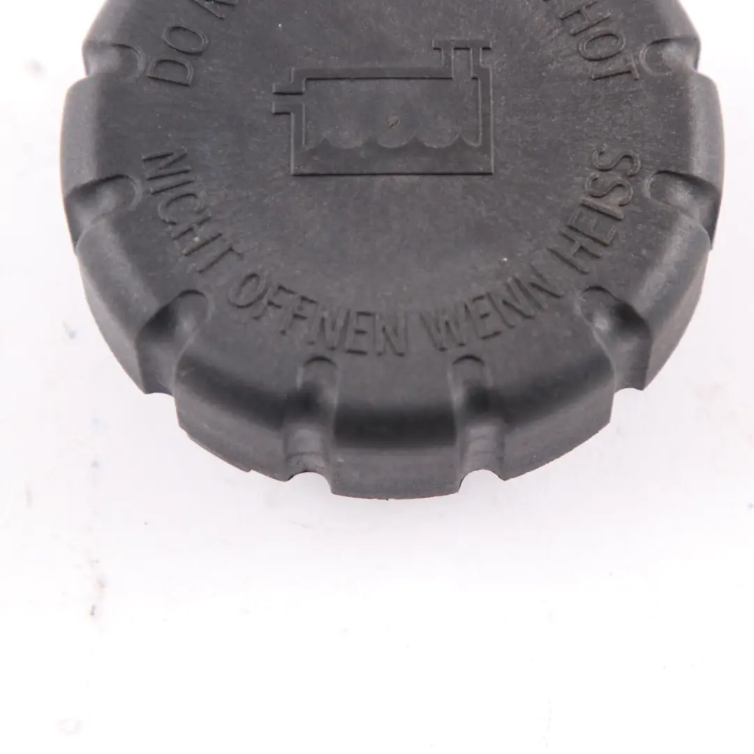 Tapa del depósito de expansión del refrigerante para Mercedes W204 W246 W176 W212 con número de pieza A2105010615 Mercedes W204 W246 W176 W212 Tapa del depósito de expansión del refrigerante - SKU A2105010615 - Número de pieza A2105010615