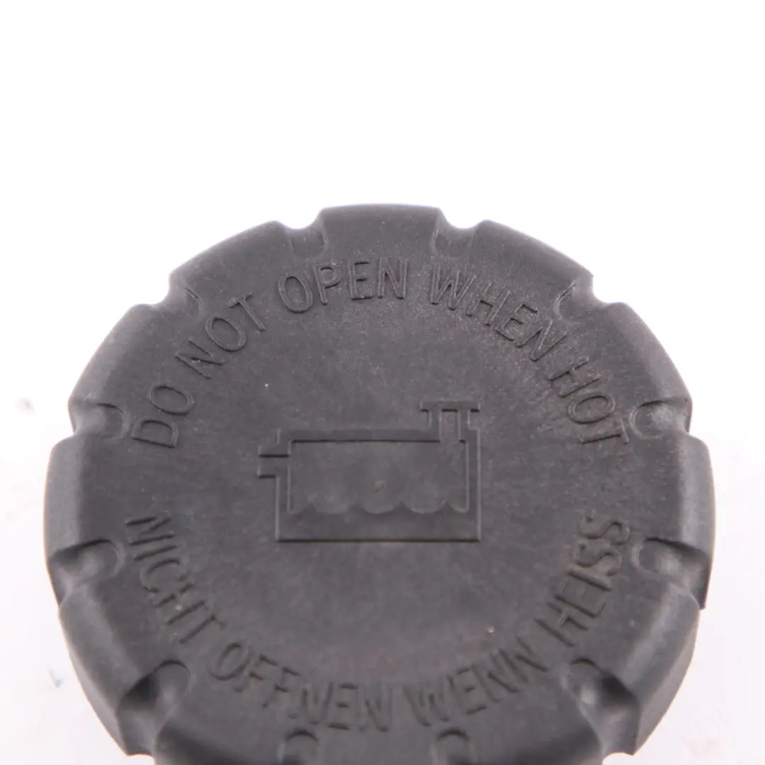 Mercedes W204 W246 W176 W212 Coperchio serbatoio di espansione del refrigerante - SKU A2105010615 - Numero di parte A2105010615