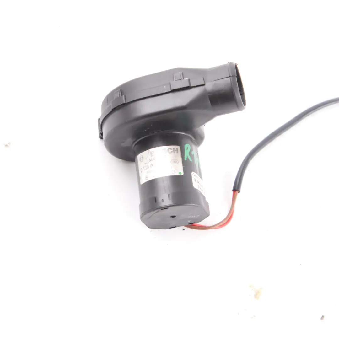 E-Box Module Case Blower Motor Control Unit Fan to Mercedes W210 R170 with Part number A2105450195 Mercedes W210 R170 E-Box Module Case Blower Motor Control Unit Fan - SKU A2105450195 - Part number A2105450195